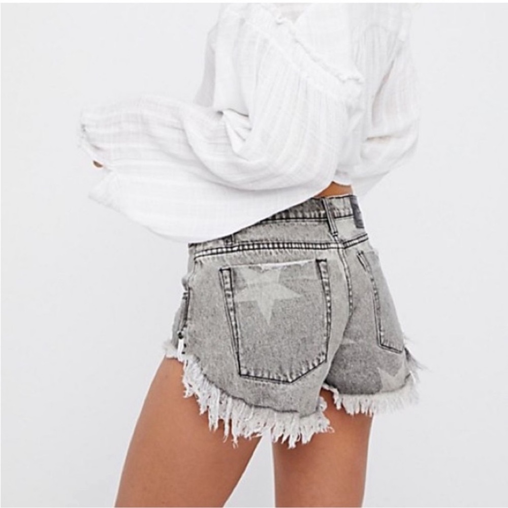 One Teaspoon Black Star Bonitas Shorts